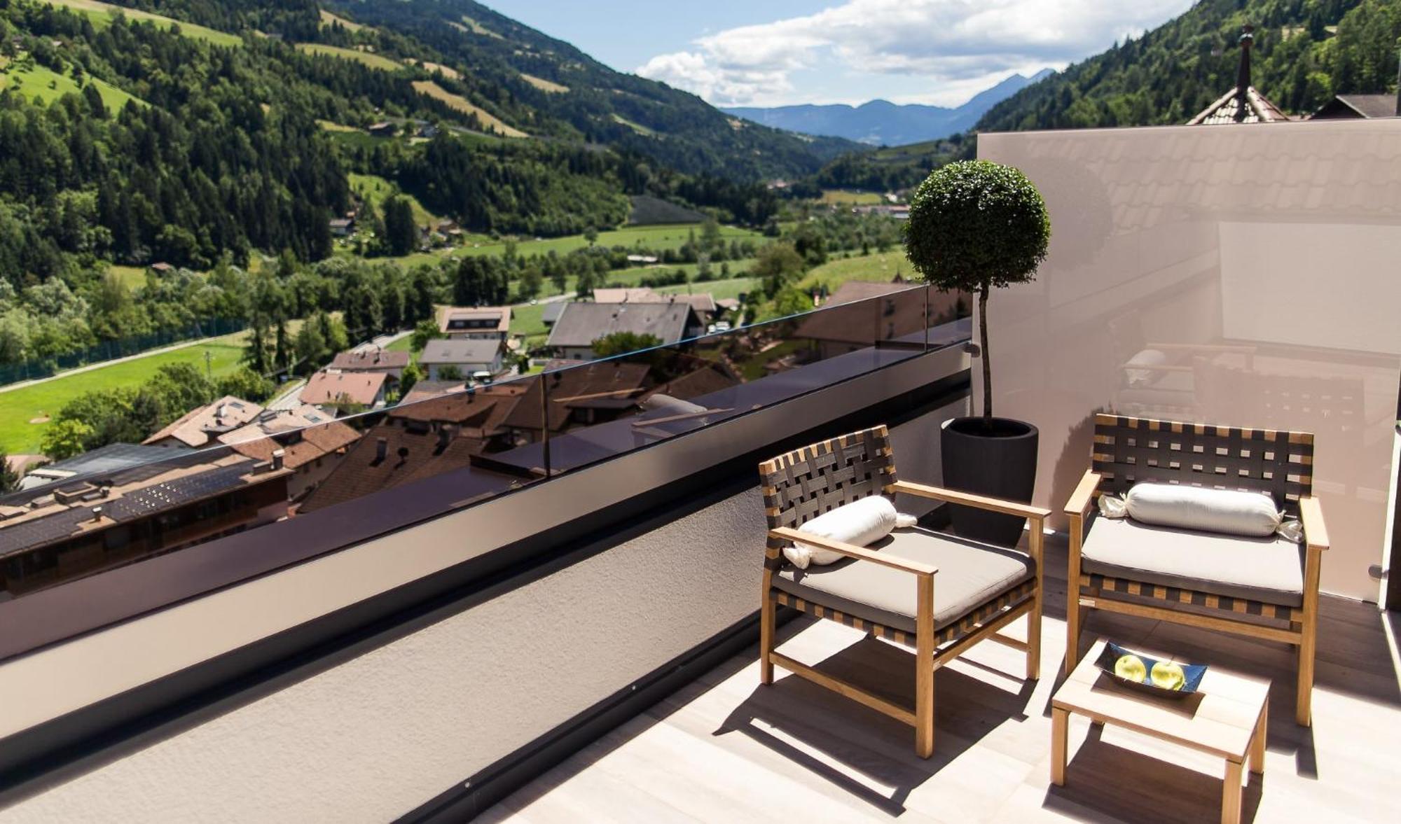 Hotel Chalet Das Alpenschloessel ซัลตูซิโอ ภายนอก รูปภาพ