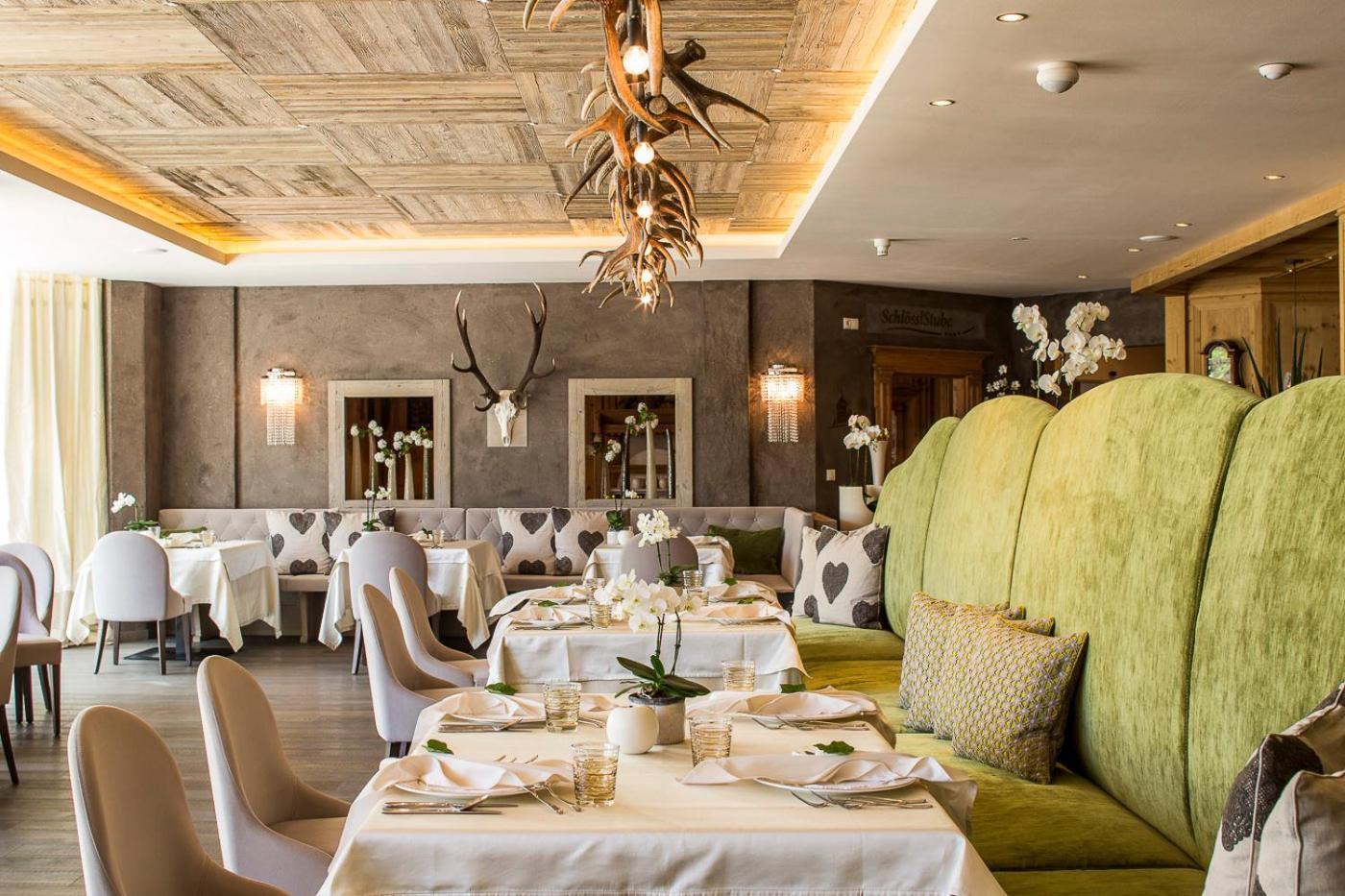 Hotel Chalet Das Alpenschloessel ซัลตูซิโอ ภายนอก รูปภาพ