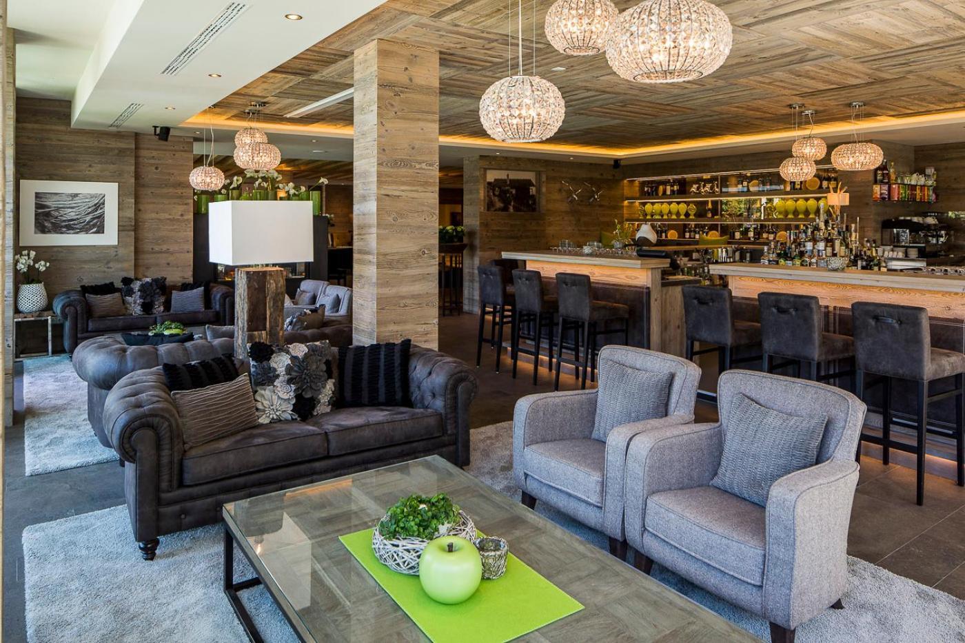 Hotel Chalet Das Alpenschloessel ซัลตูซิโอ ภายนอก รูปภาพ